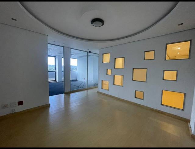 222M² OFFICE TO LET IN ROSEBANK